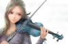 Anime girl playing the violin